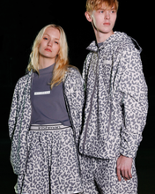 画像をギャラリービューアに読み込む, 【REFLECT】signature logo flare skirt / 光る防水フレアスカート(LADIES)