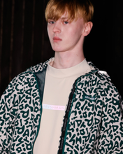 画像をギャラリービューアに読み込む, 【REFLECT】signature logo full zip hoodie / 光る防水フルジップフーディ(UNISEX)