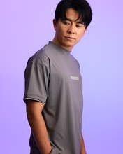 画像をギャラリービューアに読み込む, 【AURORA REFLECT】signature logo mock neck pullover / 光るモックネックプルオーバー(UNISEX)