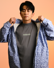 画像をギャラリービューアに読み込む, 【REFLECT】signature logo full zip hoodie / 光る防水フルジップフーディ(UNISEX)