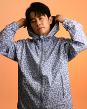 画像をギャラリービューアに読み込む, 【REFLECT】signature logo full zip hoodie / 光る防水フルジップフーディ(UNISEX)