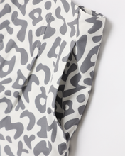 画像をギャラリービューアに読み込む, 【REFLECT】signature logo tuck short pants / 光る防水タックショートパンツ(LADIES)