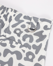 画像をギャラリービューアに読み込む, 【REFLECT】signature logo tuck short pants / 光る防水タックショートパンツ(LADIES)