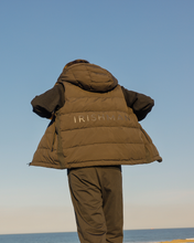 画像をギャラリービューアに読み込む, 2way Black Out down vest / ダウンベスト(MENS)