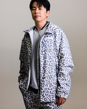 画像をギャラリービューアに読み込む, 【REFLECT】signature logo full zip hoodie / 光る防水フルジップフーディ(UNISEX)