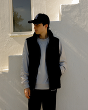 画像をギャラリービューアに読み込む, 2way Black Out down vest / ダウンベスト(MENS)