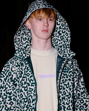 画像をギャラリービューアに読み込む, 【REFLECT】signature logo full zip hoodie  / 光る防水フルジップフーディ（UNISEX）
