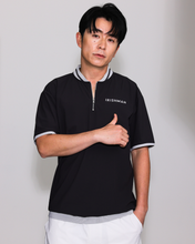 画像をギャラリービューアに読み込む, 【AURORA REFLECT】signature logo half zip mock neck pullover  / 光るハーフジップモックネックプルオーバー（UNISEX）
