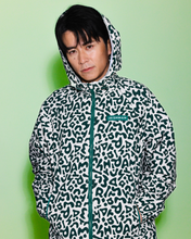 画像をギャラリービューアに読み込む, 【REFLECT】signature logo full zip hoodie  / 光る防水フルジップフーディ（UNISEX）
