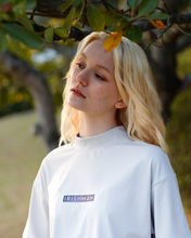 画像をギャラリービューアに読み込む, 【AURORA REFLECT】signature logo mock neck pullover  / 光るモックネックプルオーバー（UNISEX）
