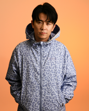 画像をギャラリービューアに読み込む, 【REFLECT】signature logo full zip hoodie  / 光る防水フルジップフーディ（UNISEX）
